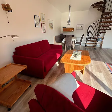 App-am-stillen-dorf-73-qm